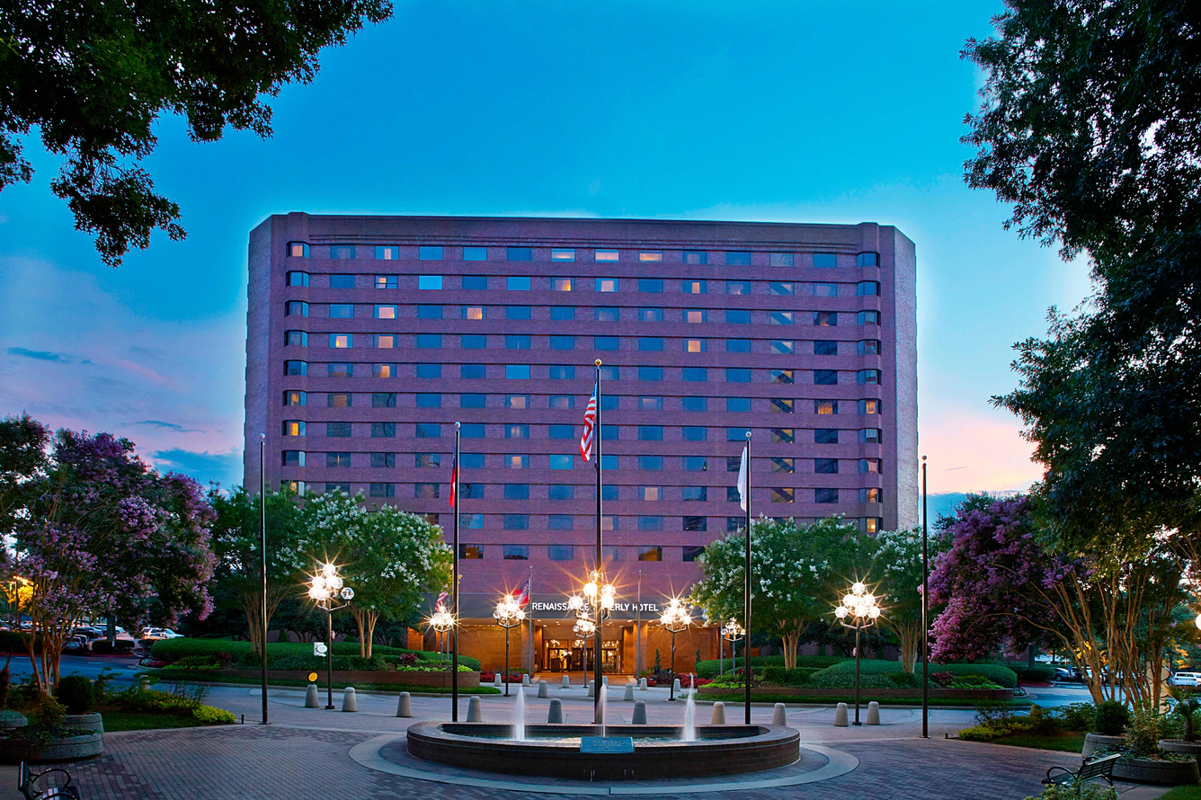 Renaissance Waverly Hotel