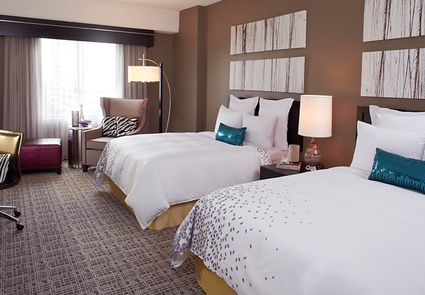 Renaissance Waverly Hotel